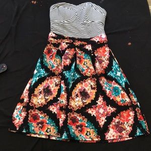 Strapless floral print Dress